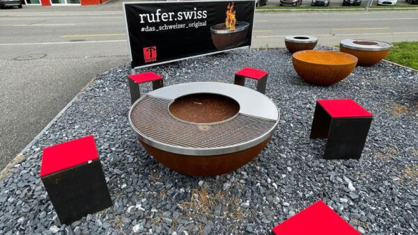 Kissen zu Qubus Hocker rot